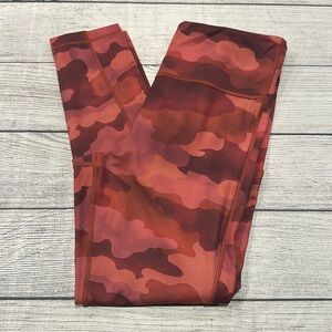 Women’s Athleta Ultimate Stash Printed 7/8 tight size M